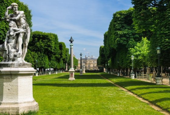 luxembourg-gardens-picture-id504264411